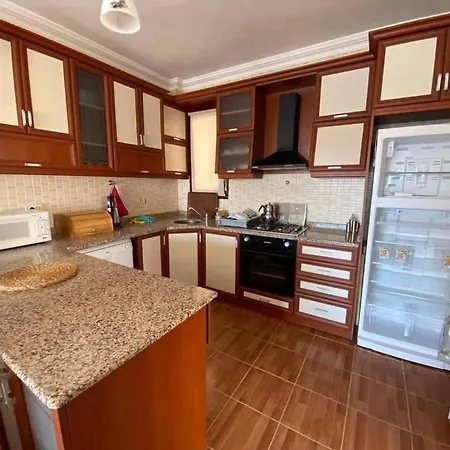 Kusadasi Home Appartamento *
